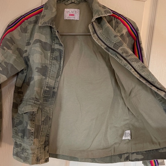 Children’s place rainbow camo jacket size M 7/8 - Picture 7 of 7